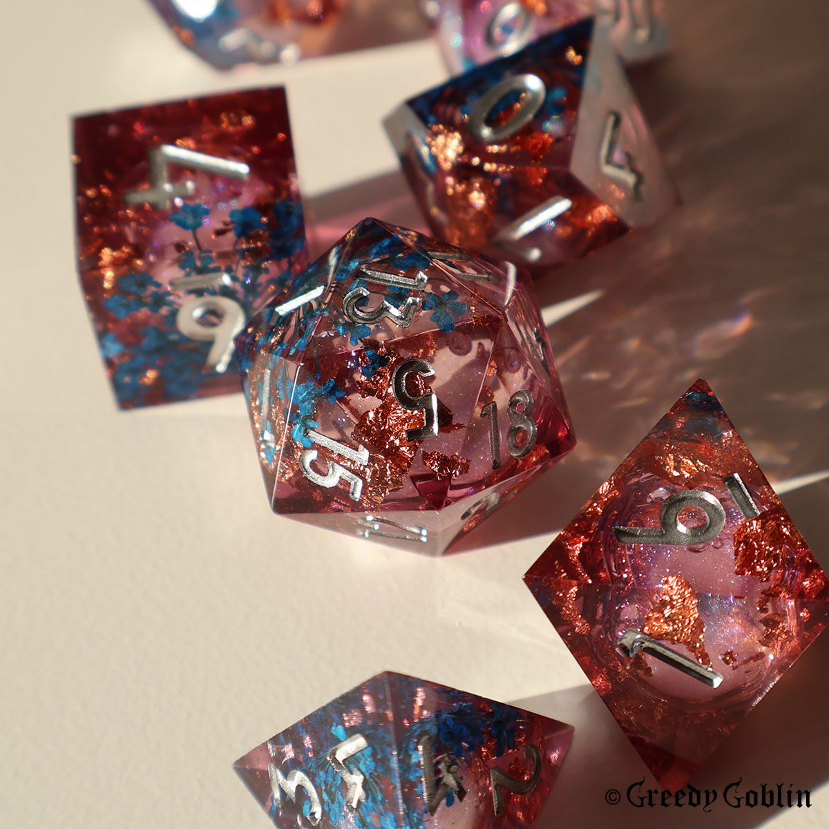 Liquid Core Dice Set (Transparent Purple with Blue Flowers)