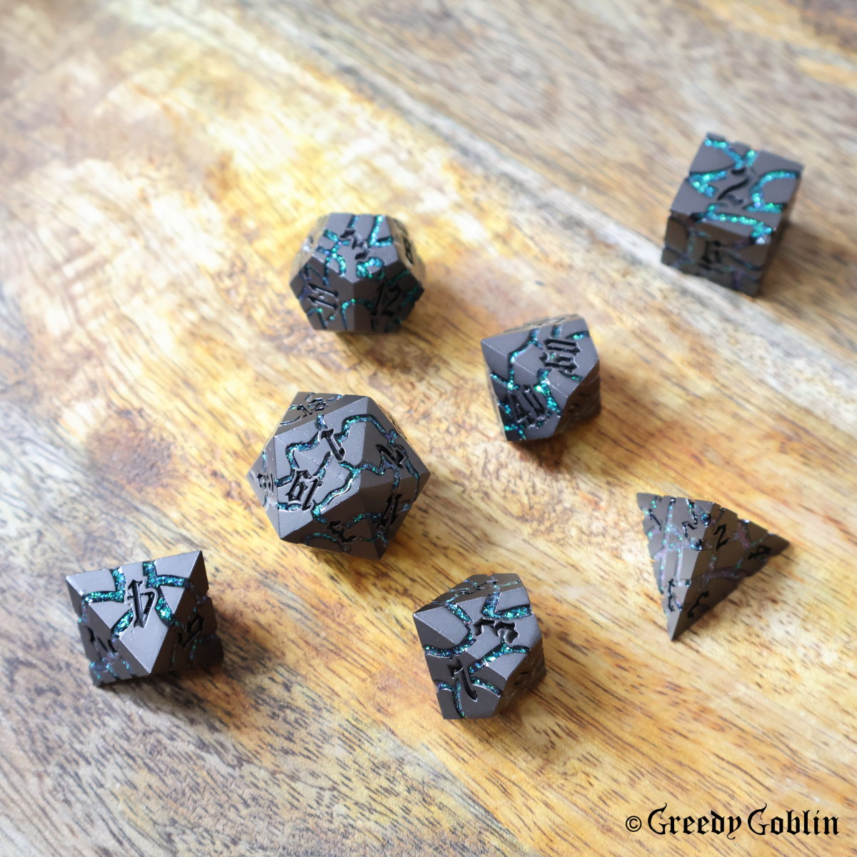 Metal Polydice Set (Gunmetal with Green Mica Veins)