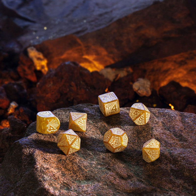 Q- Workshop - Dwarven Dice Set : Gold